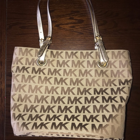 Michael Kors Handbags - Michael Kors Monogram Handbag
